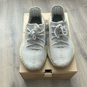 Yeezy 350 v2 sesame